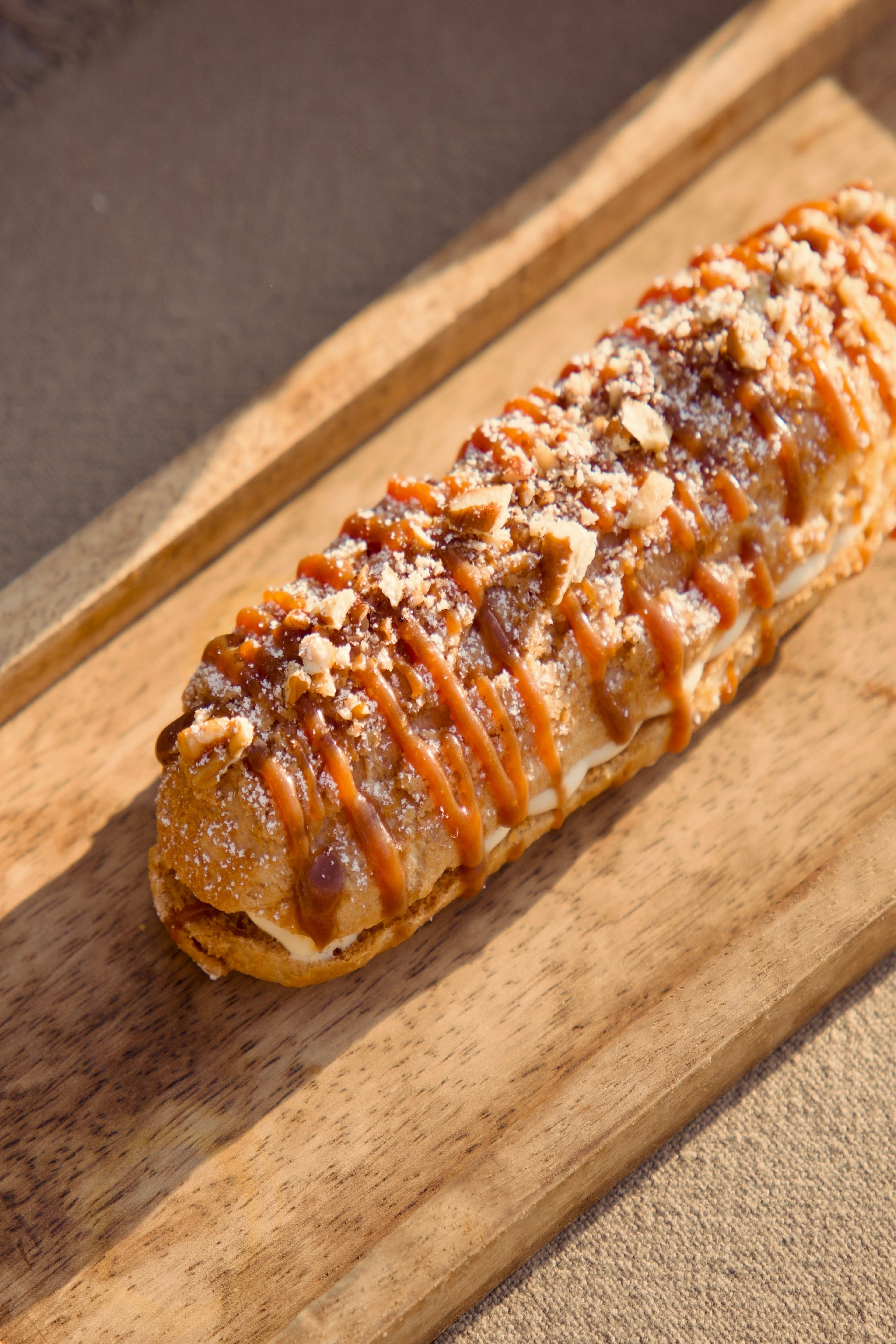 Pecan caramel & vanilla eclair (10 Units)