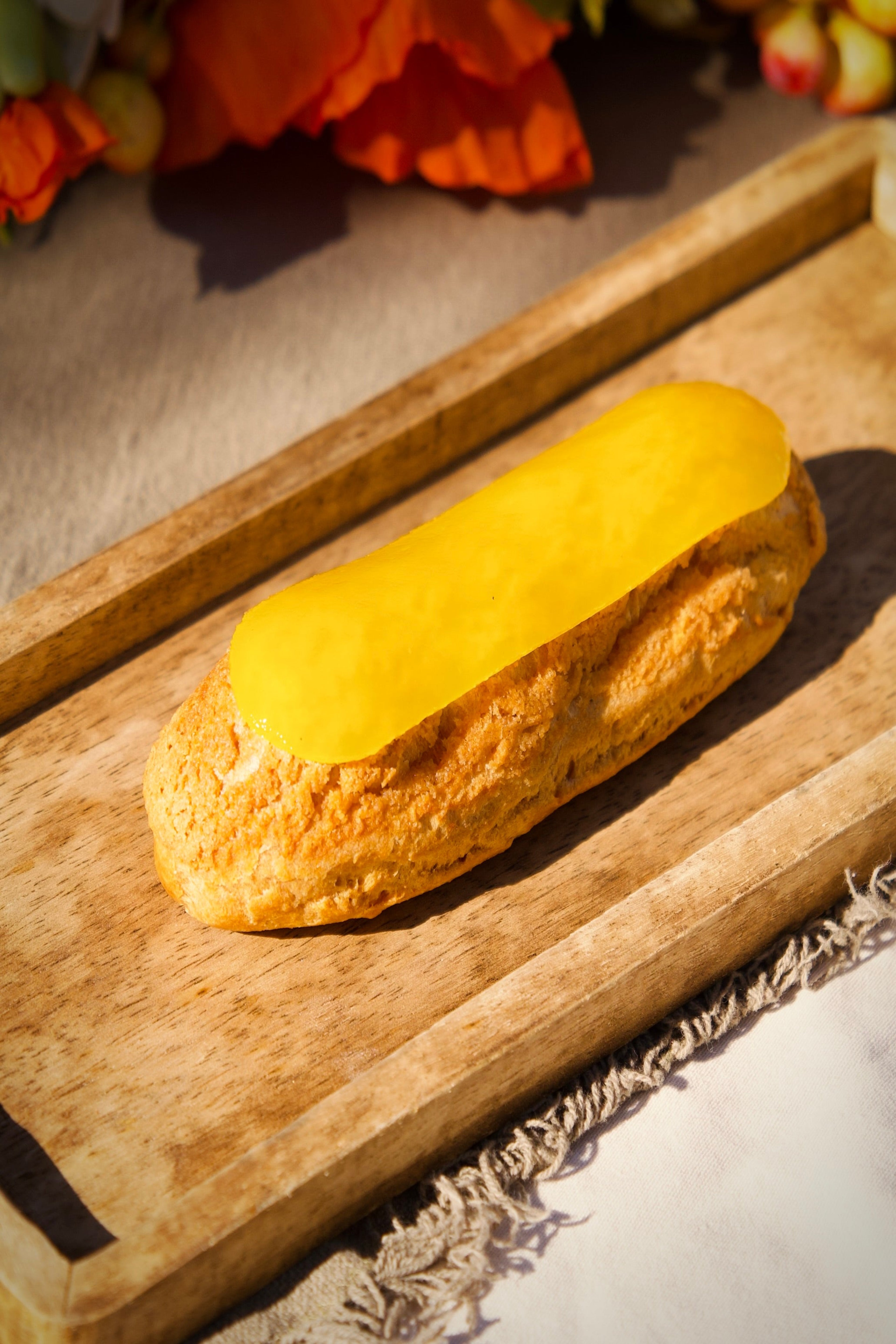 Mango & passion fruits eclair (10 Units)
