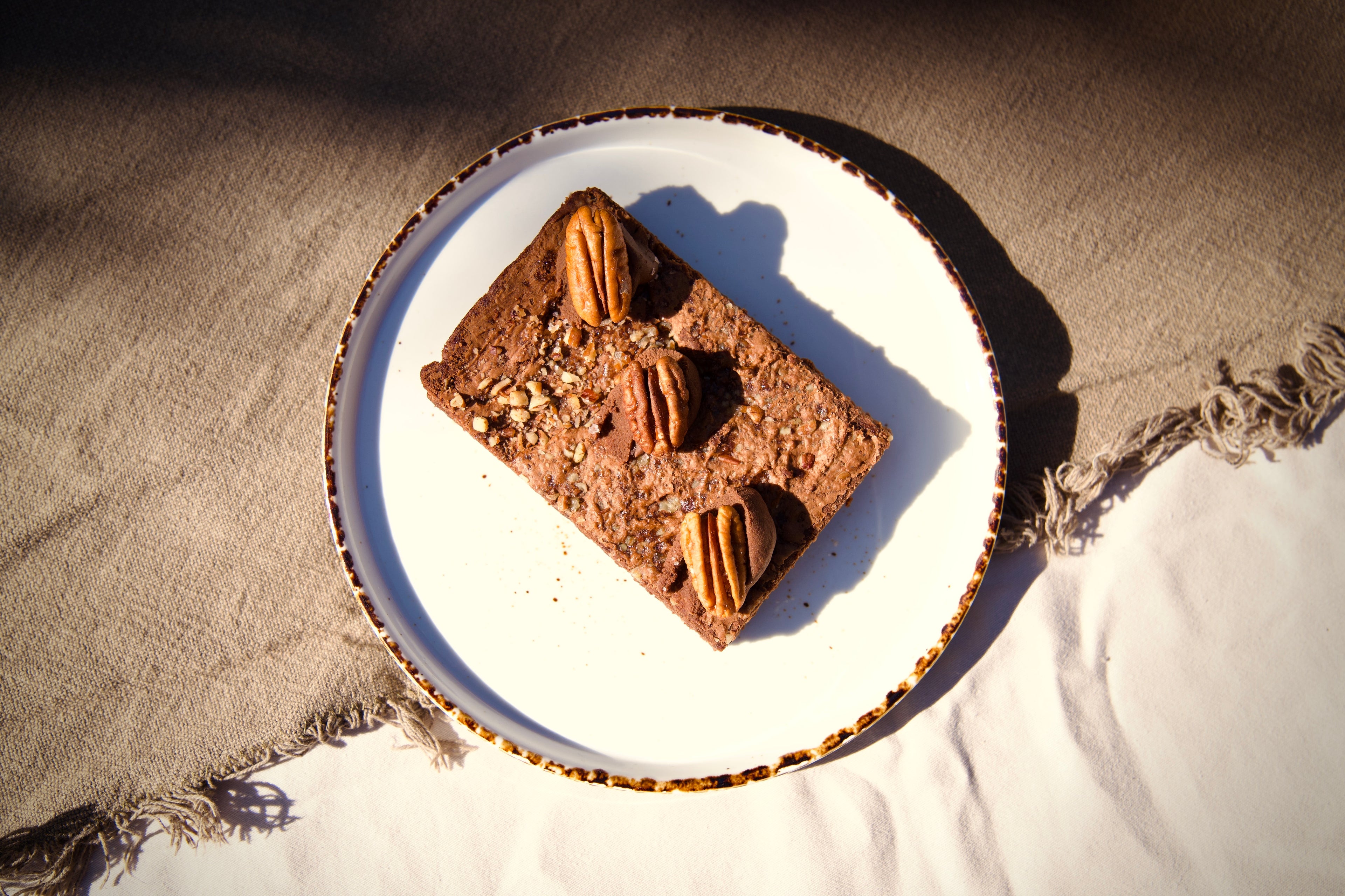 -Gluten Free- Chocolate Brownie, pecan & sea salt (6 units)